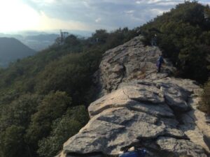 高御位山の山頂付近